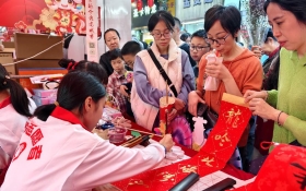 �¿챨����Ϊ��ͯ�ɳ����ܡ�������Խ�㻨�У��������Ԫůͯ�ģ�