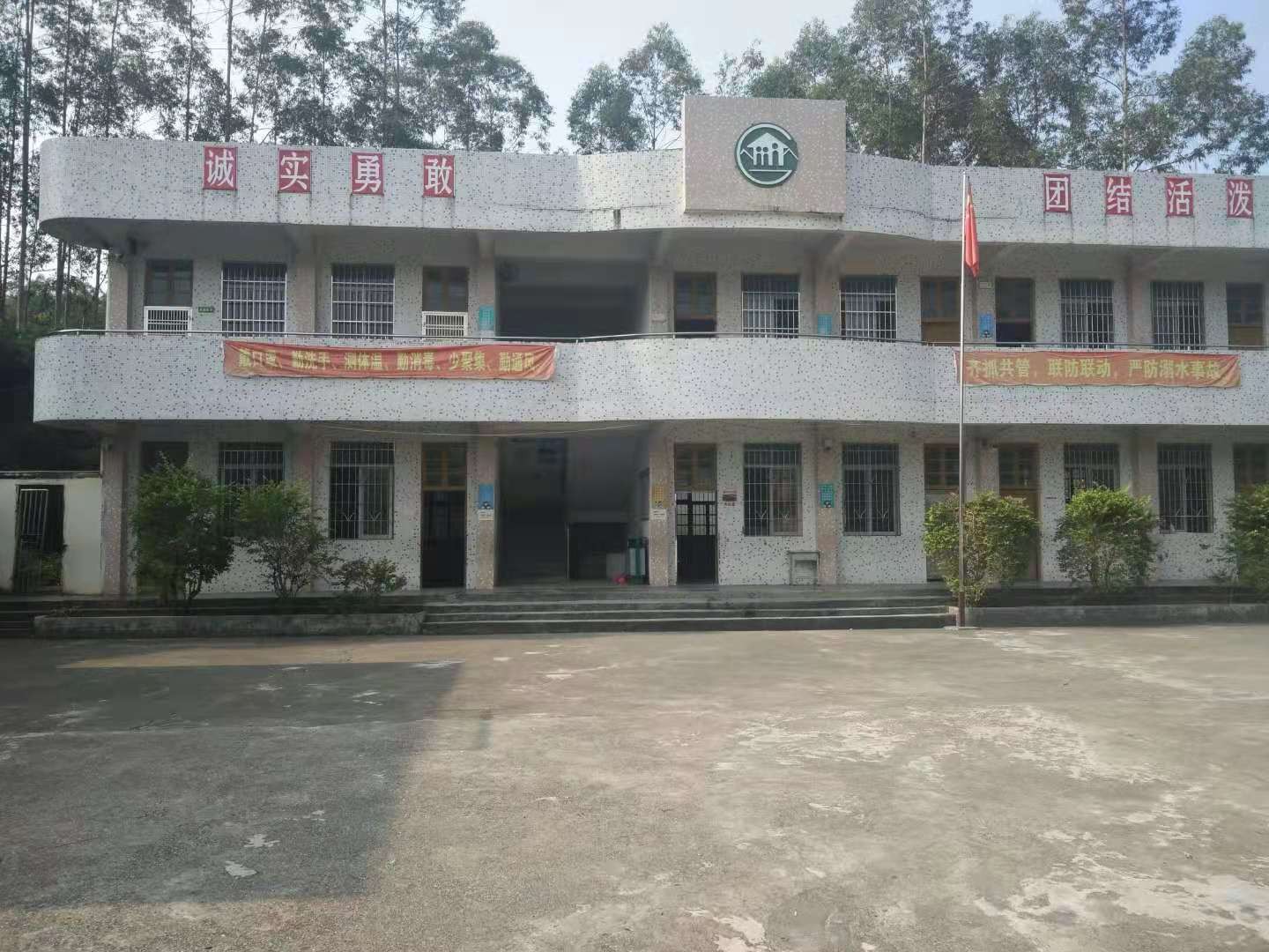 A02.jpg